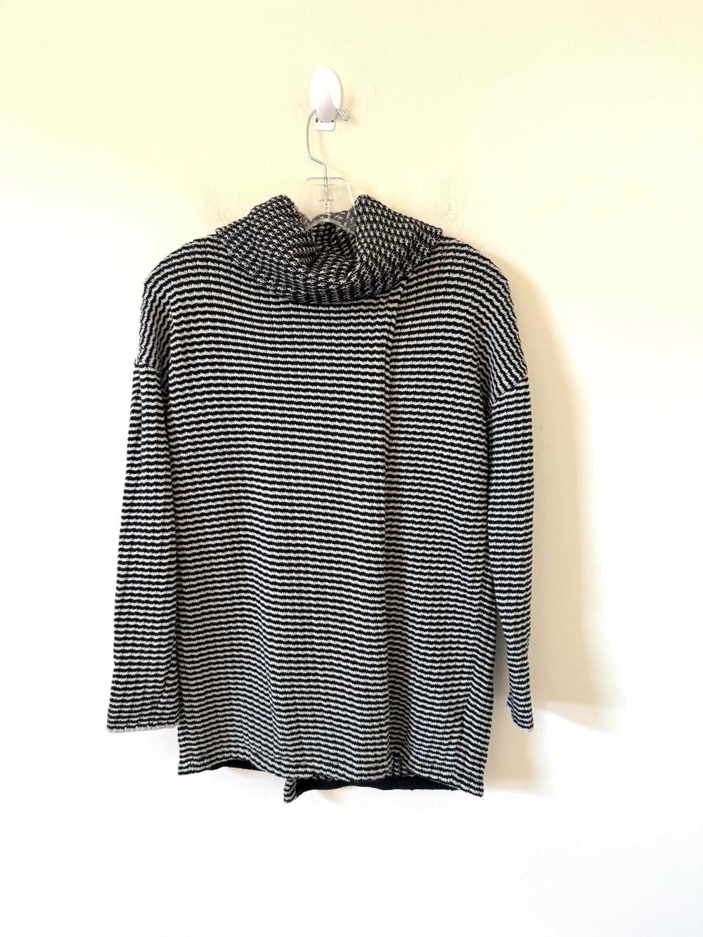 Cabi Poncho Oversized Heavy 100% Cotton Sweater Black Gray Size Small